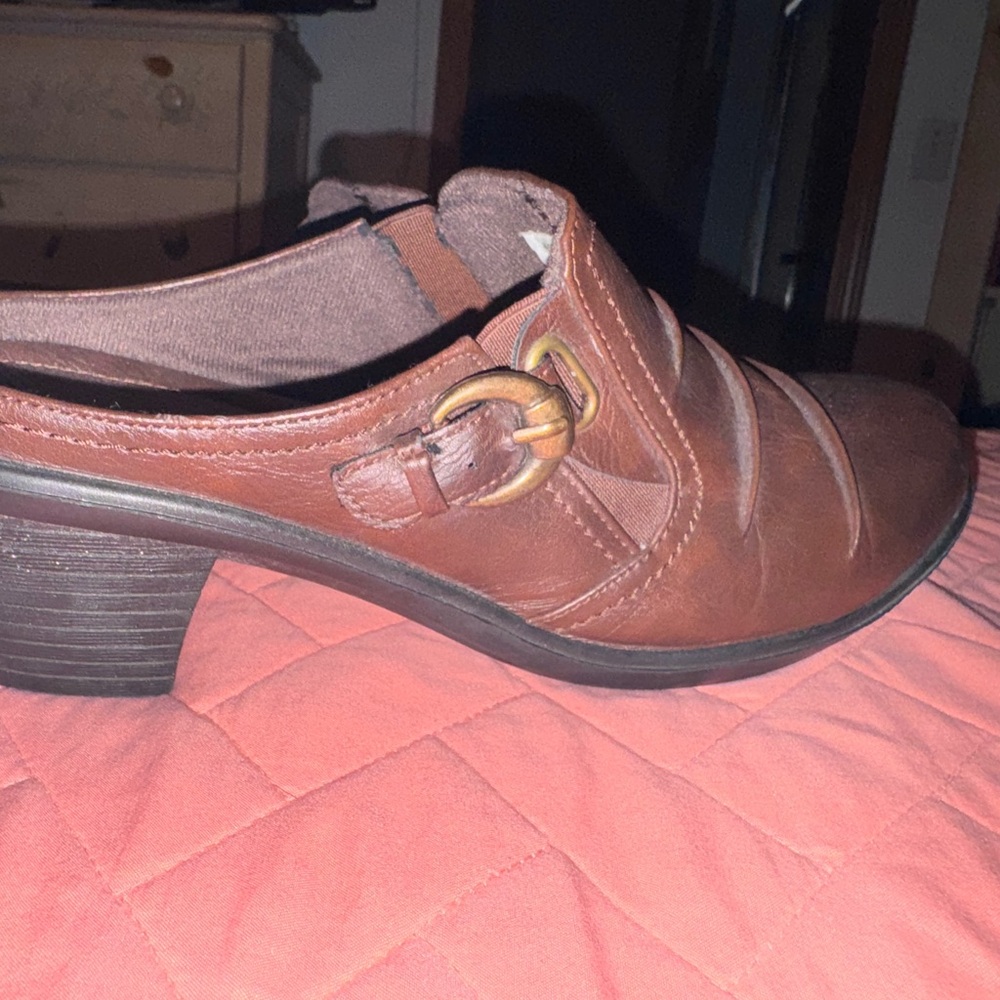 Elegant Brown Leather Mules